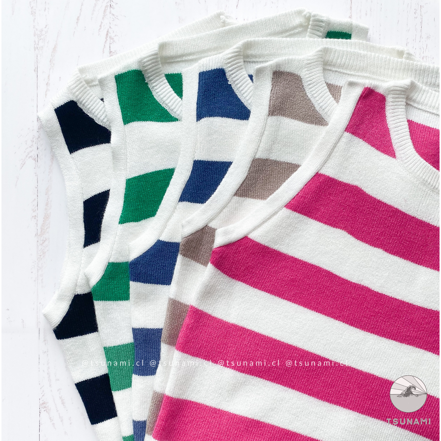 Top halter con franjas