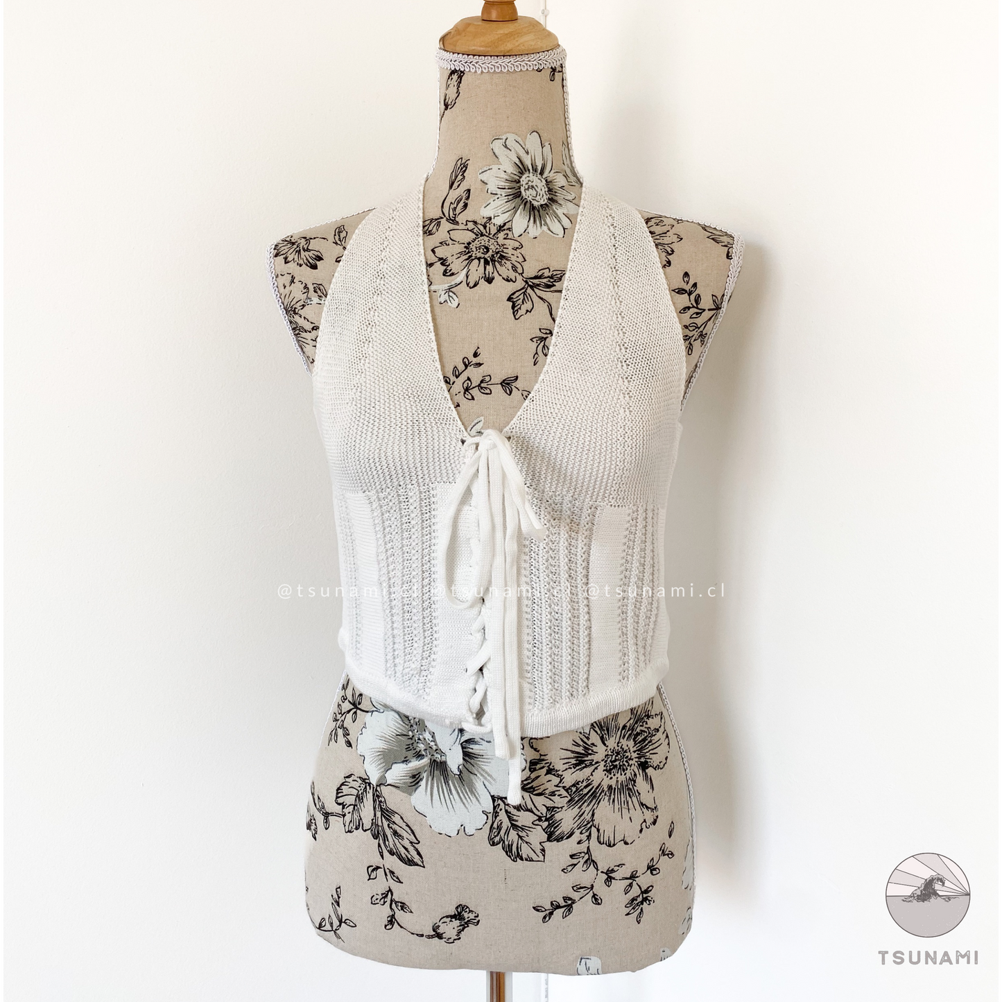 Top tejido halter con lazo