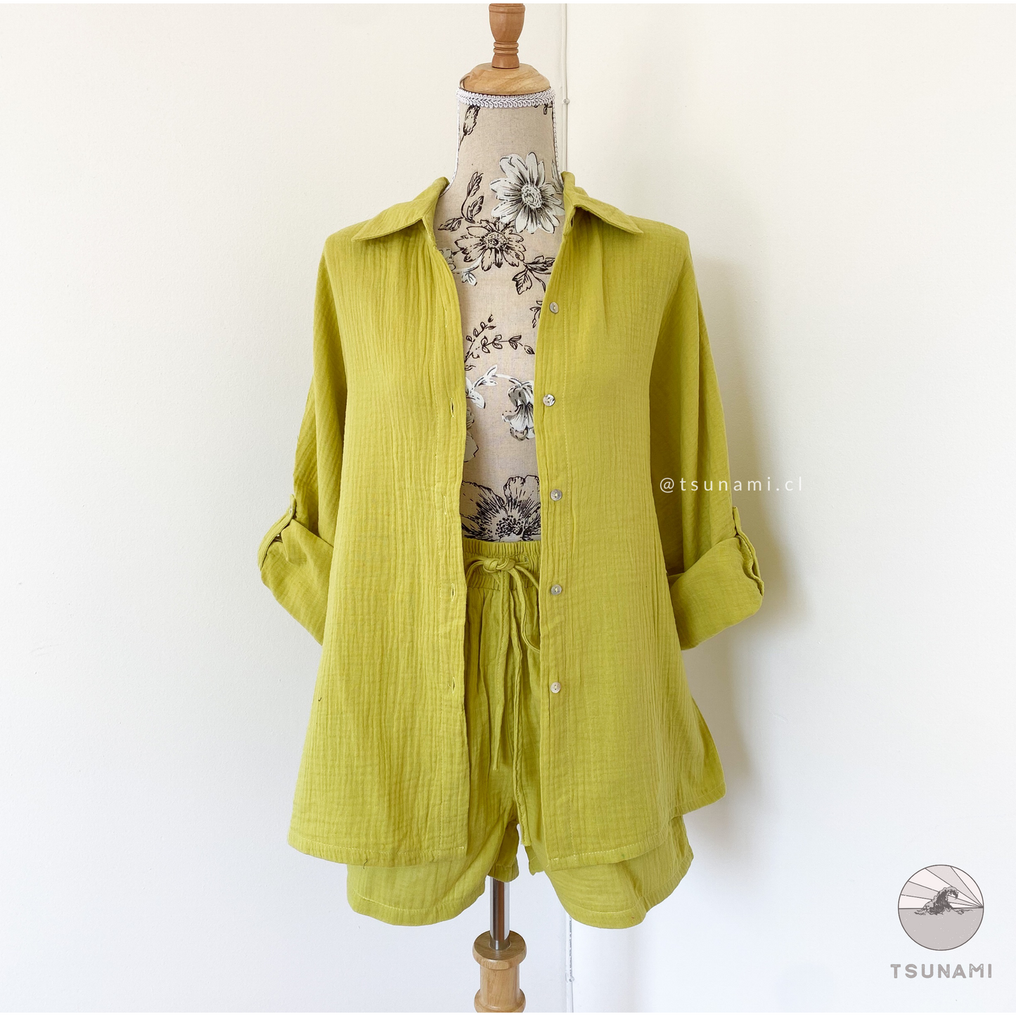Conjunto camisa y short
