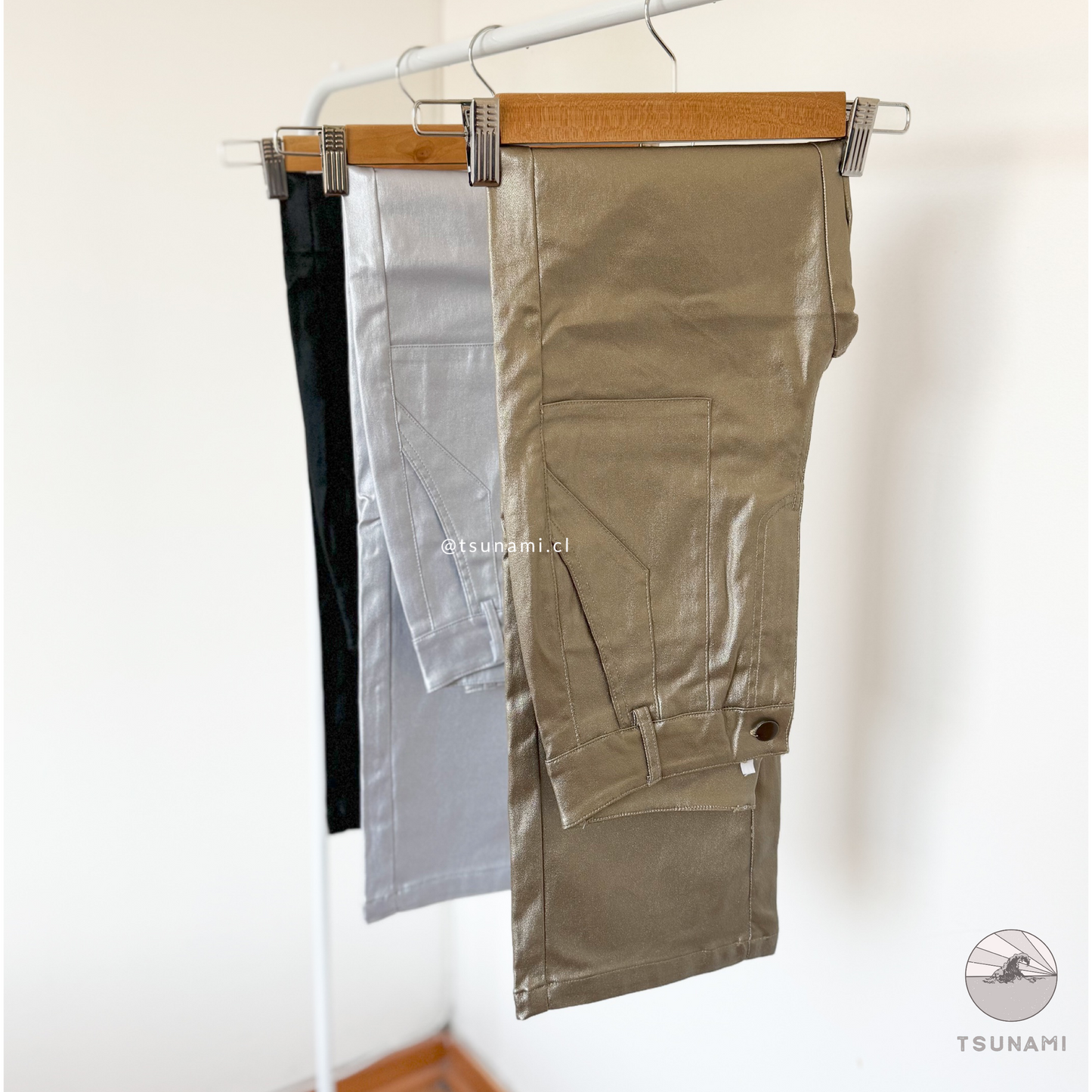 Pantalón straight ecocuero