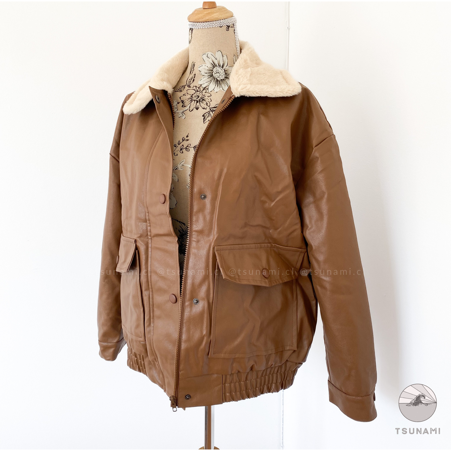 Chaqueta ecocuero interior peludito