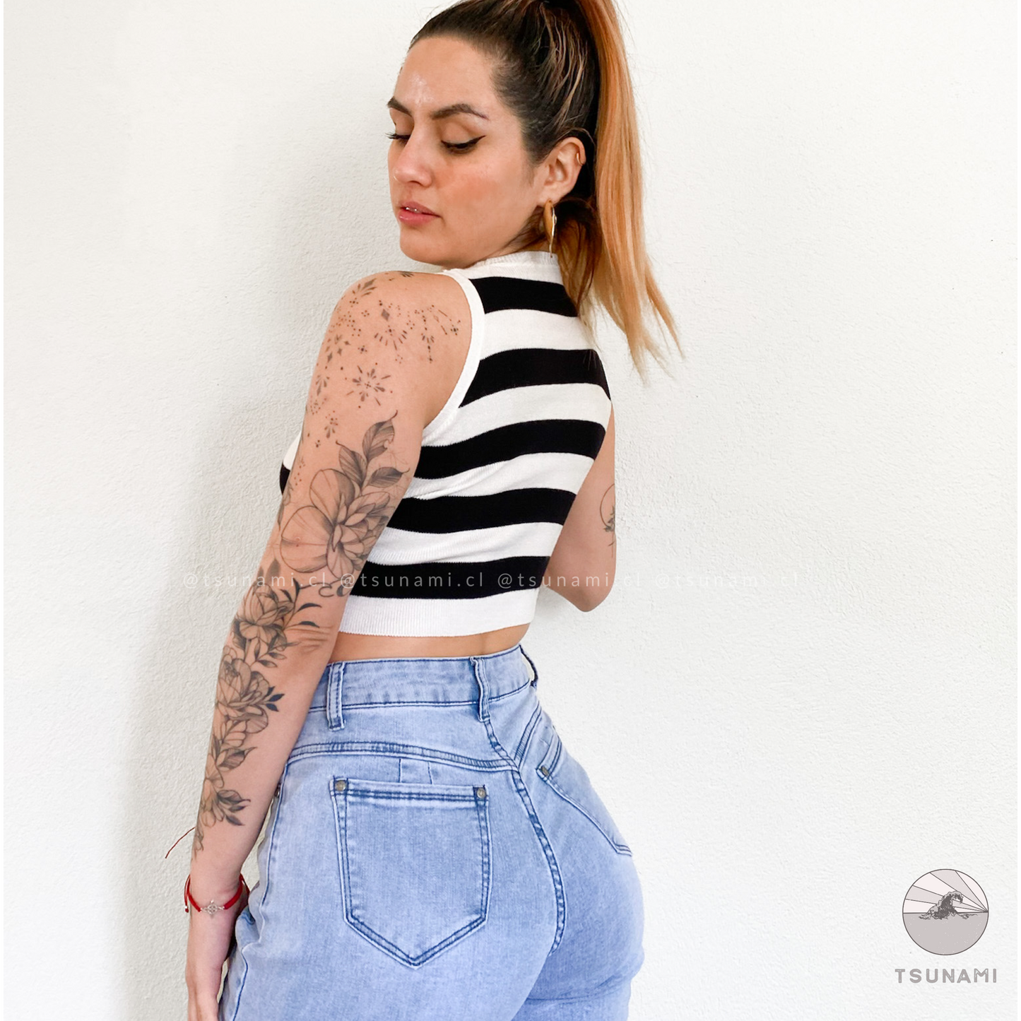 Top halter con franjas