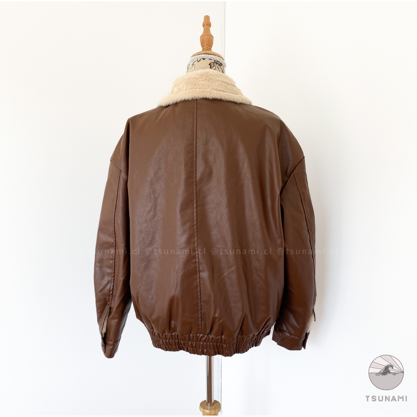 Chaqueta ecocuero interior peludito