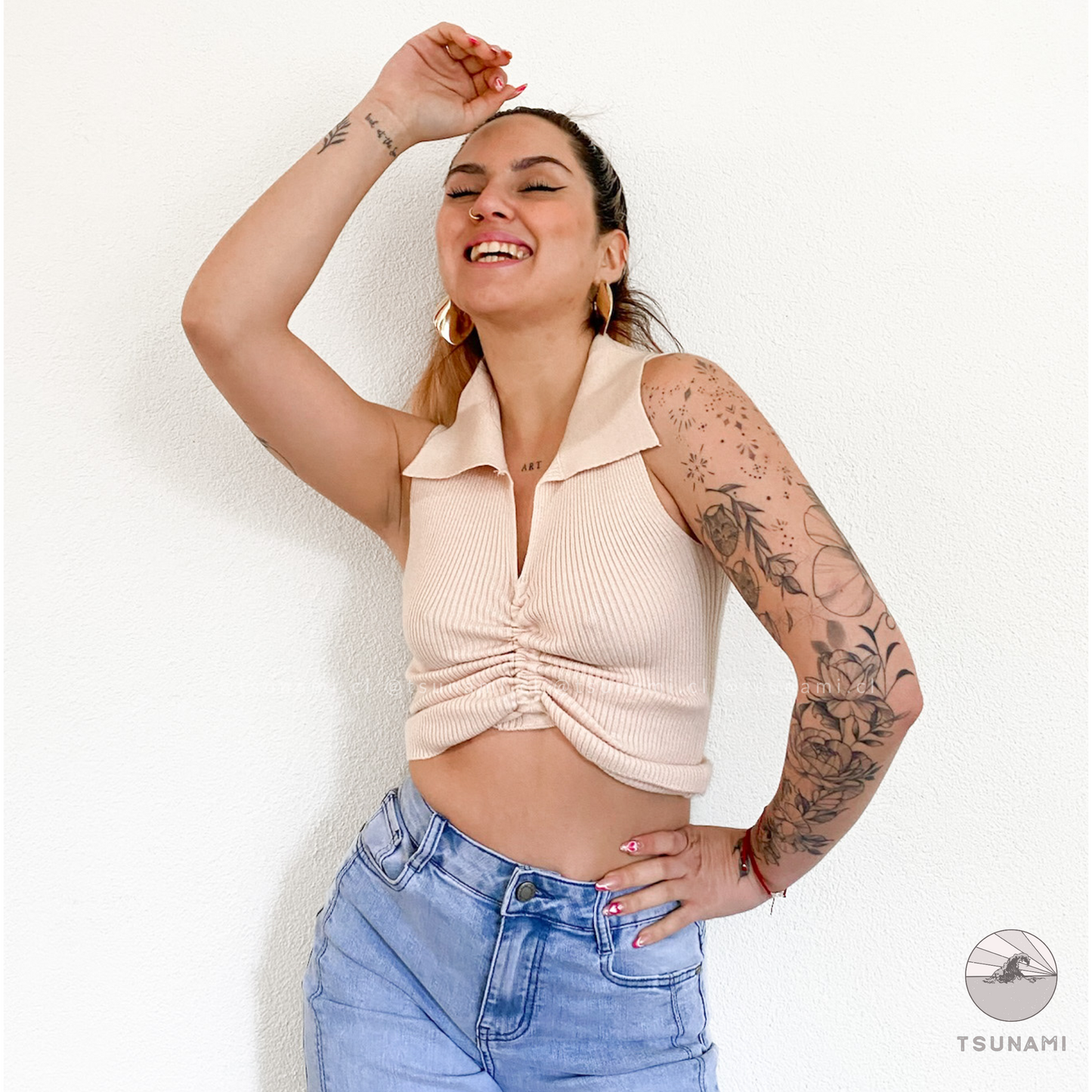 Top recogido con cuello
