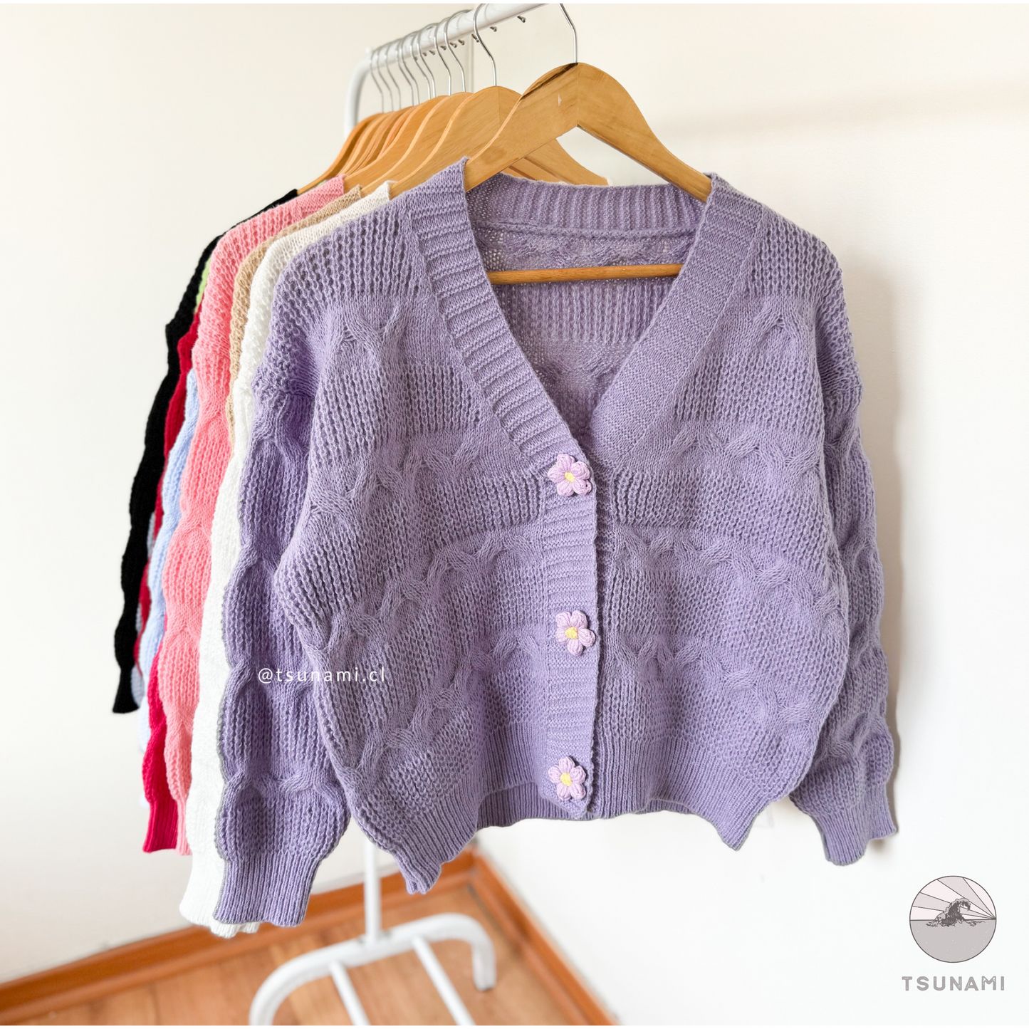Cardigan con botones de flor