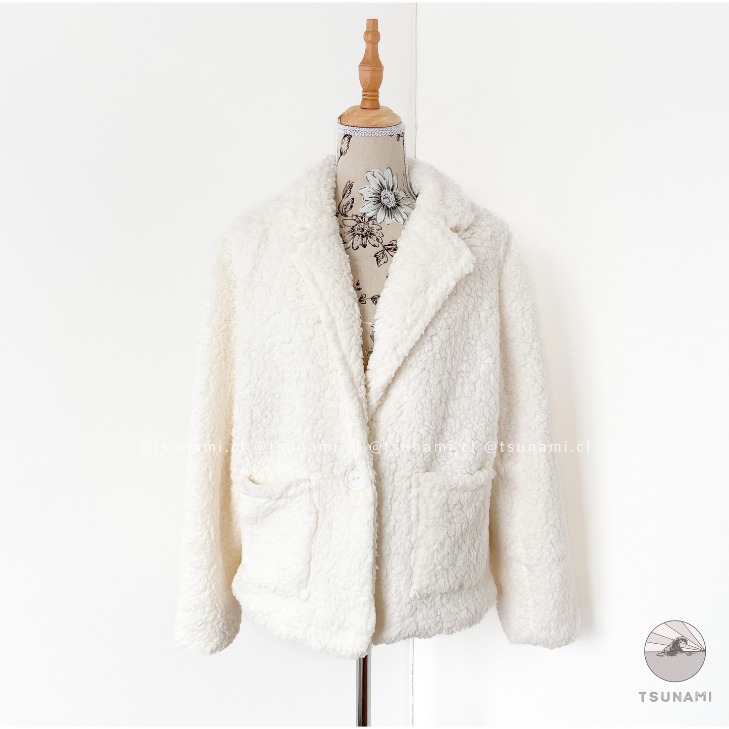 Blazer teddy con botón