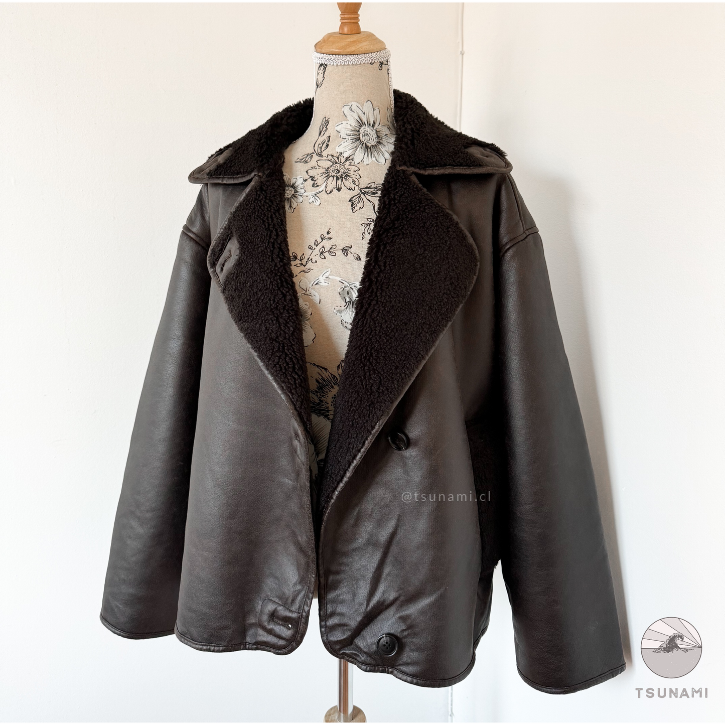 Chaqueta con solapa y chiporro
