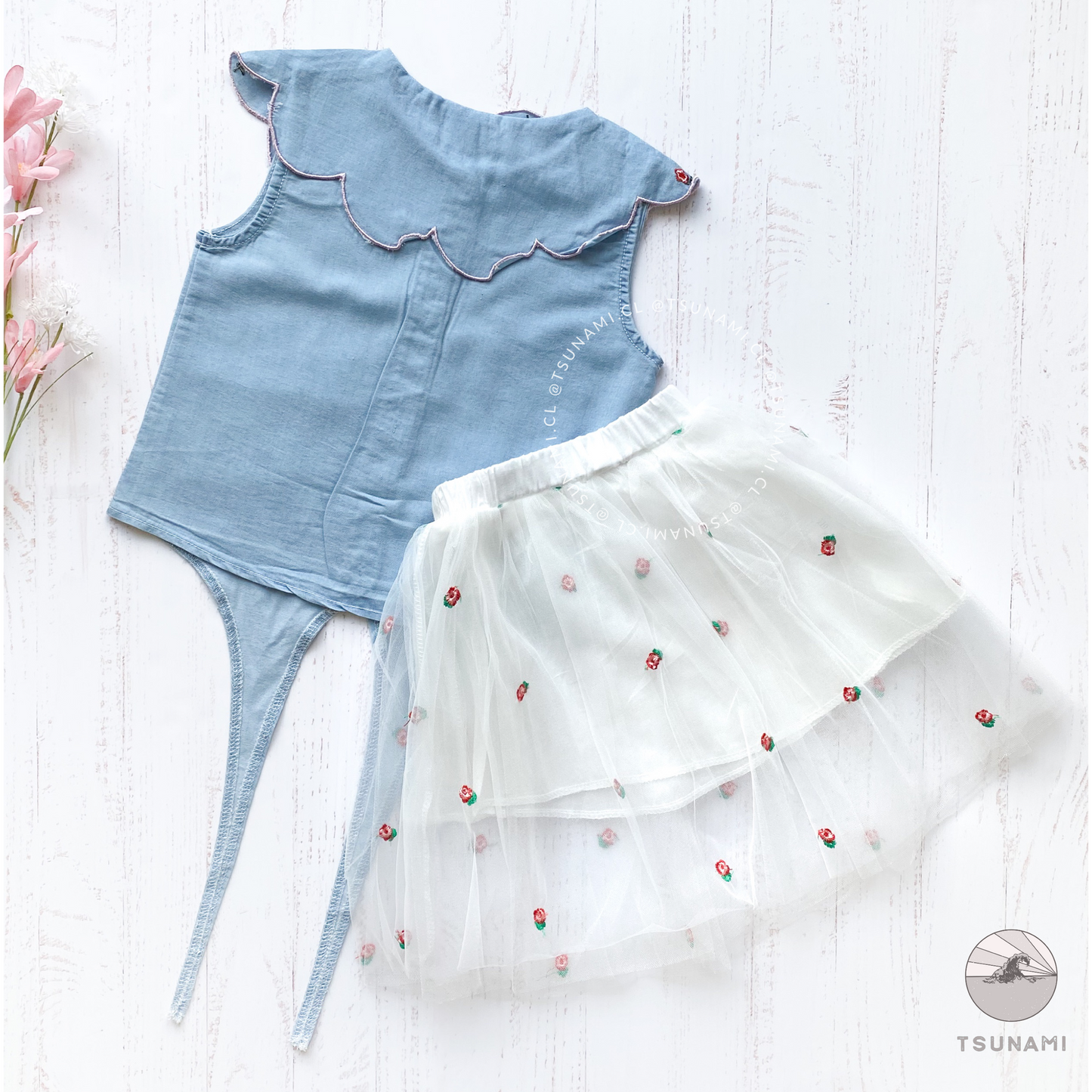 Conjunto blusa y tutú floreado
