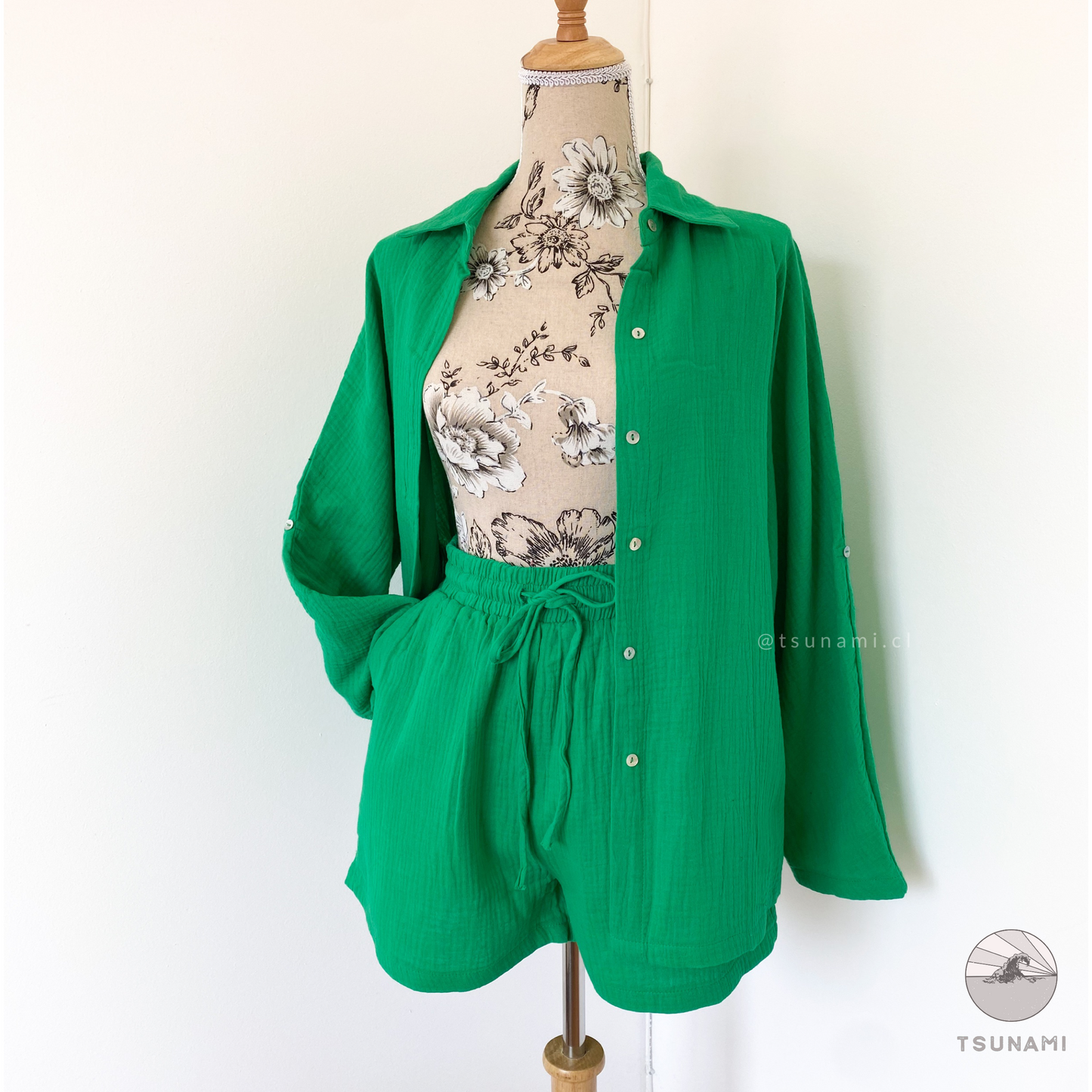 Conjunto camisa y short