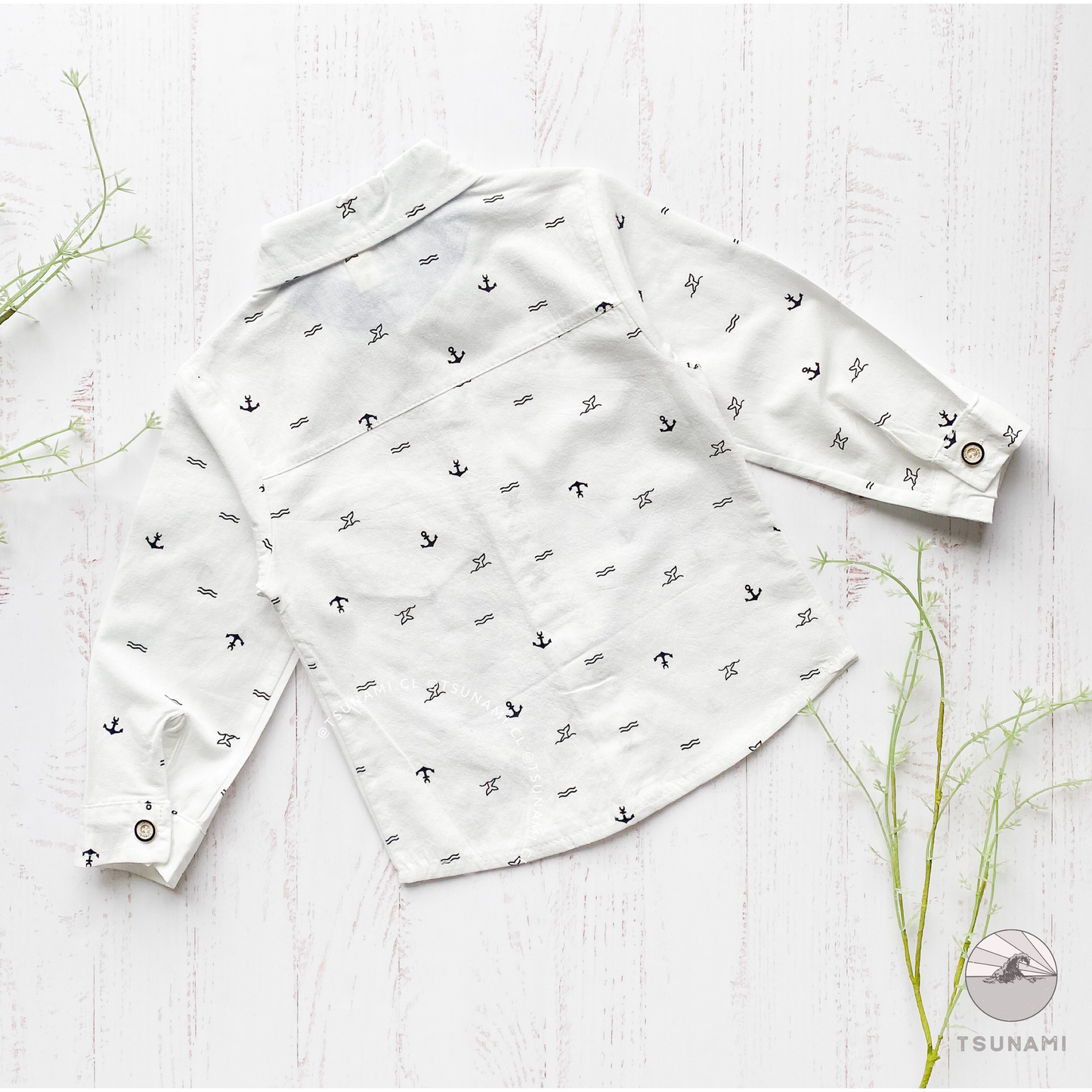 Camisa con diseño navy