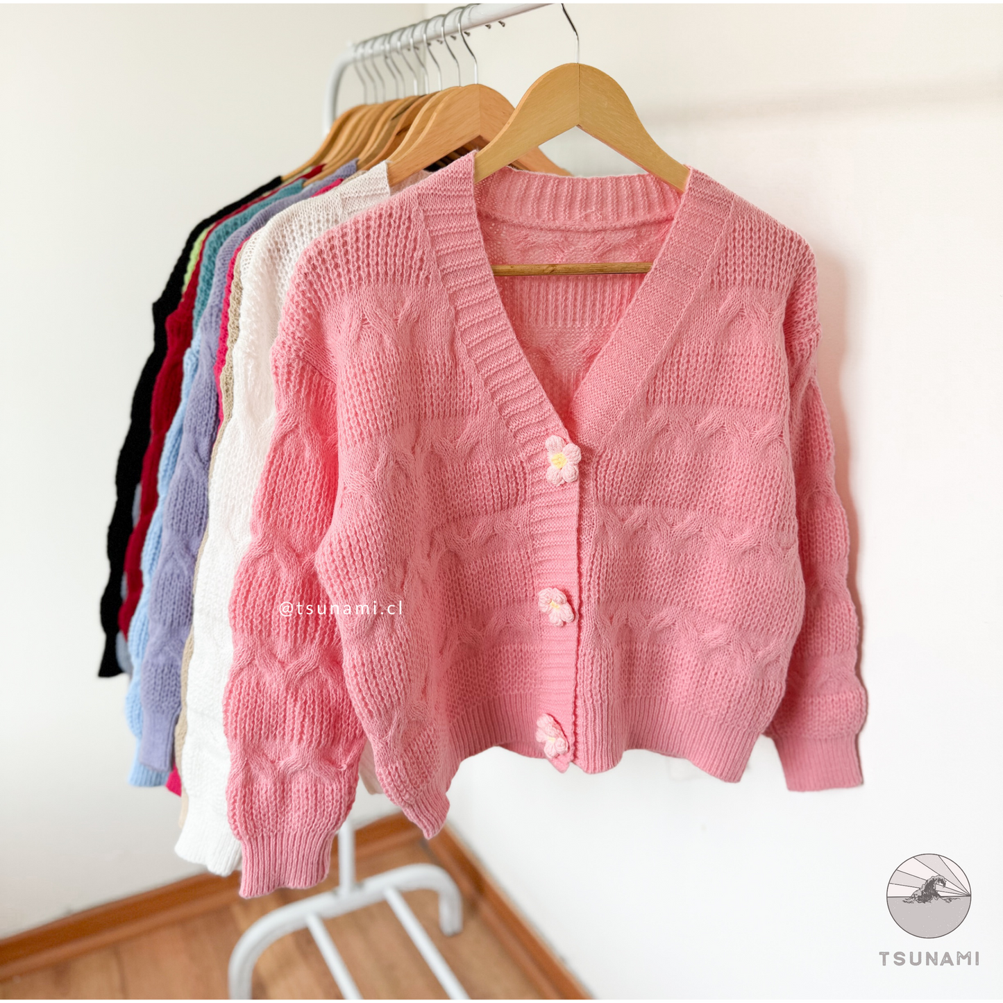 Cardigan con botones de flor