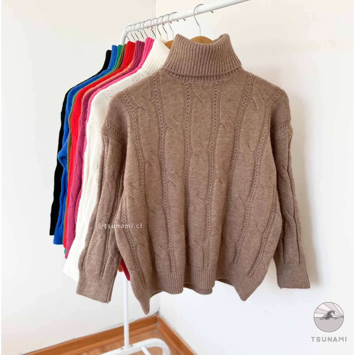 Sueter trenzado cuello alto