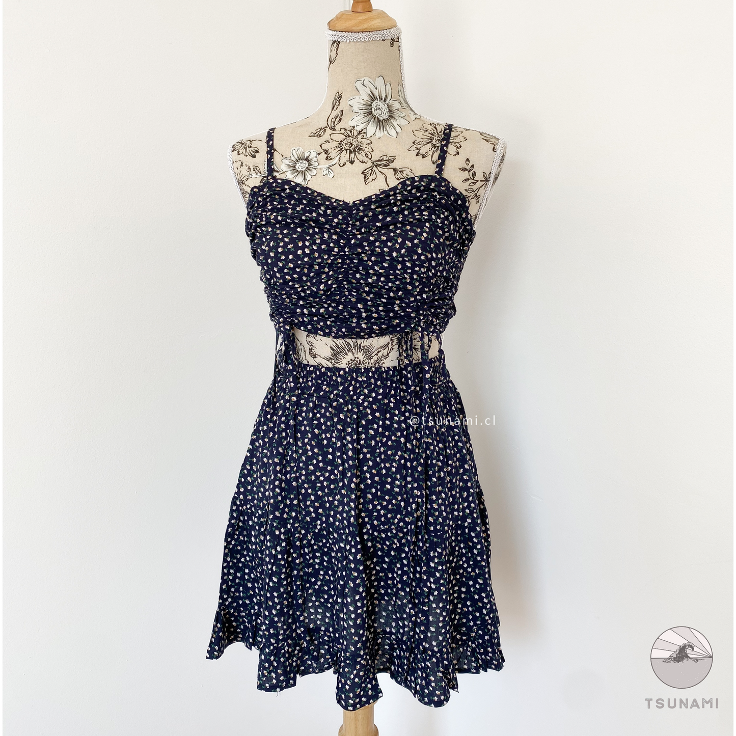 Conjunto floreado top + falda