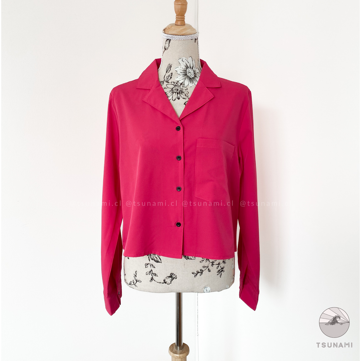 Camisa básica botones negros
