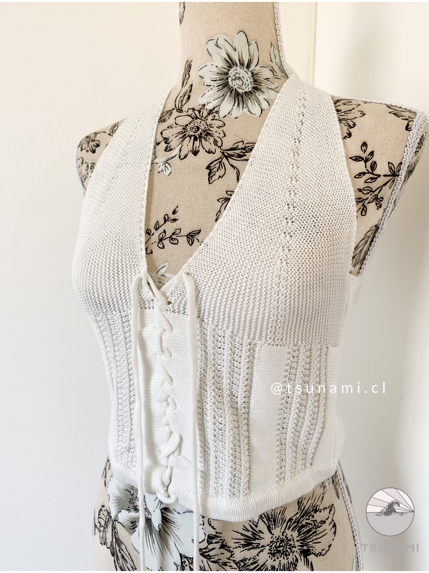 Top tejido halter con lazo