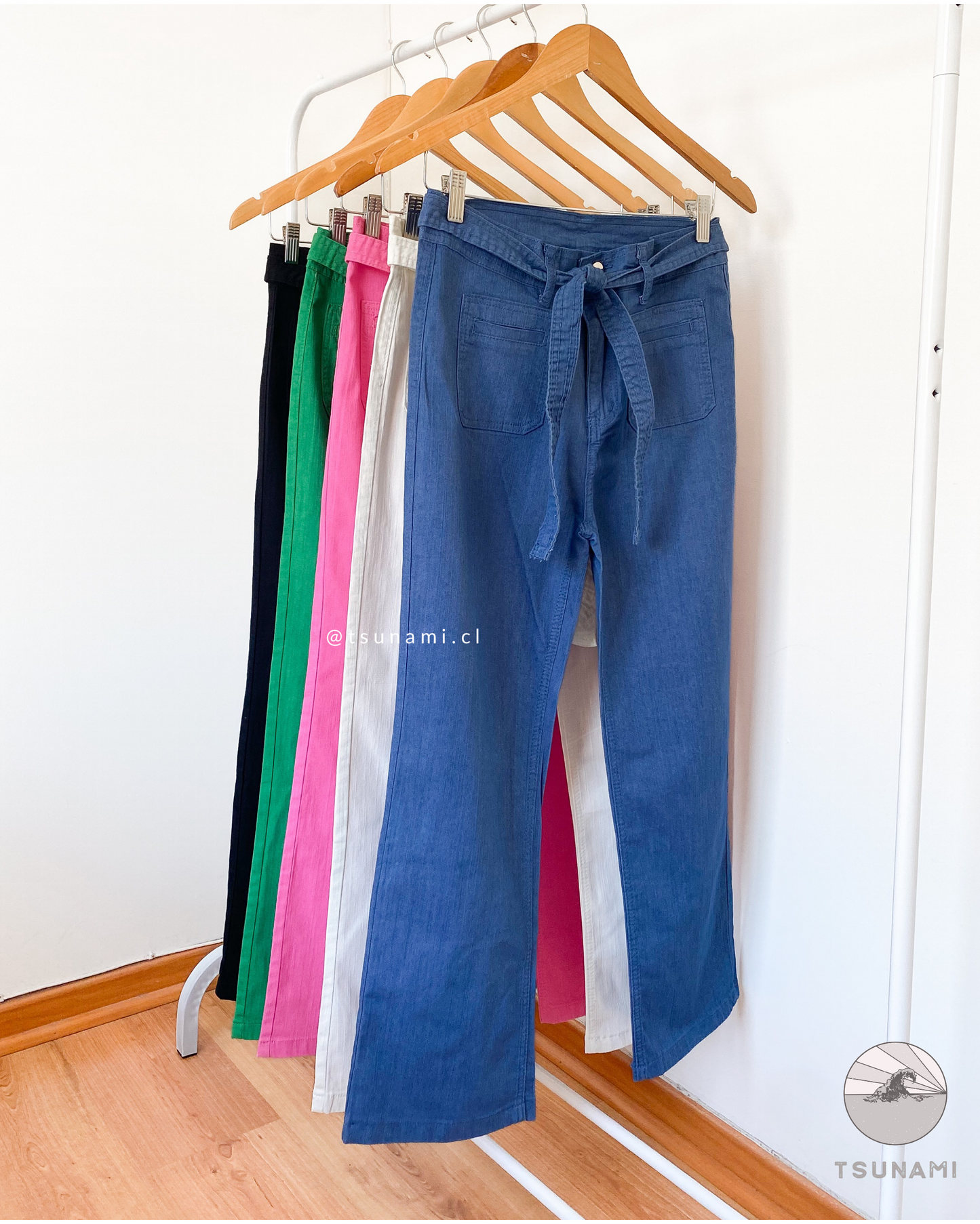 Pantalón con lazo