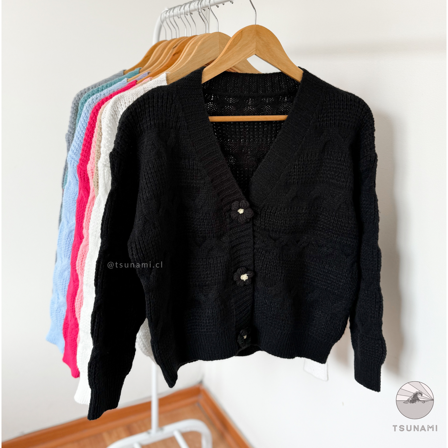 Cardigan con botones de flor