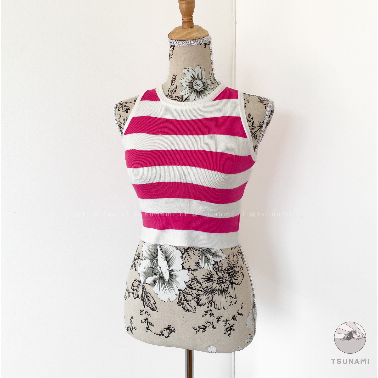 Top halter con franjas