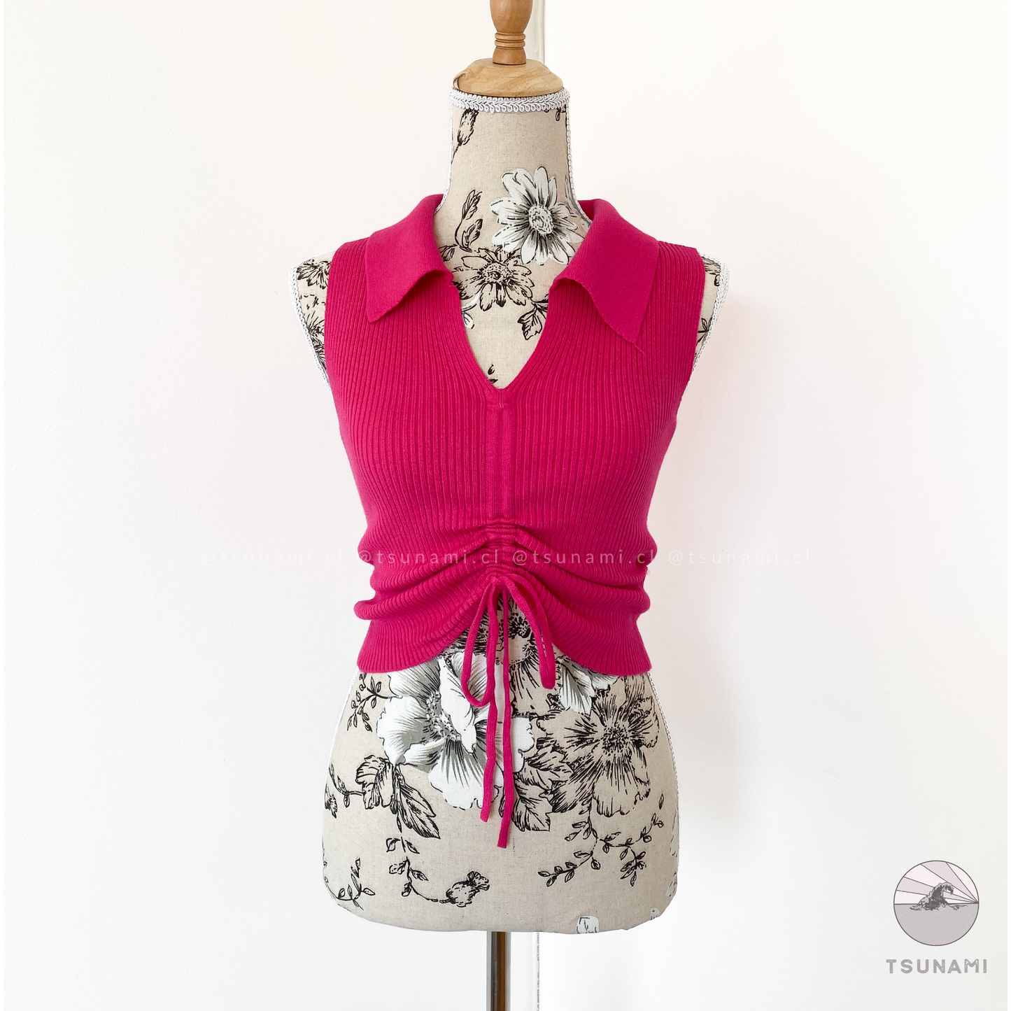 Top recogido con cuello