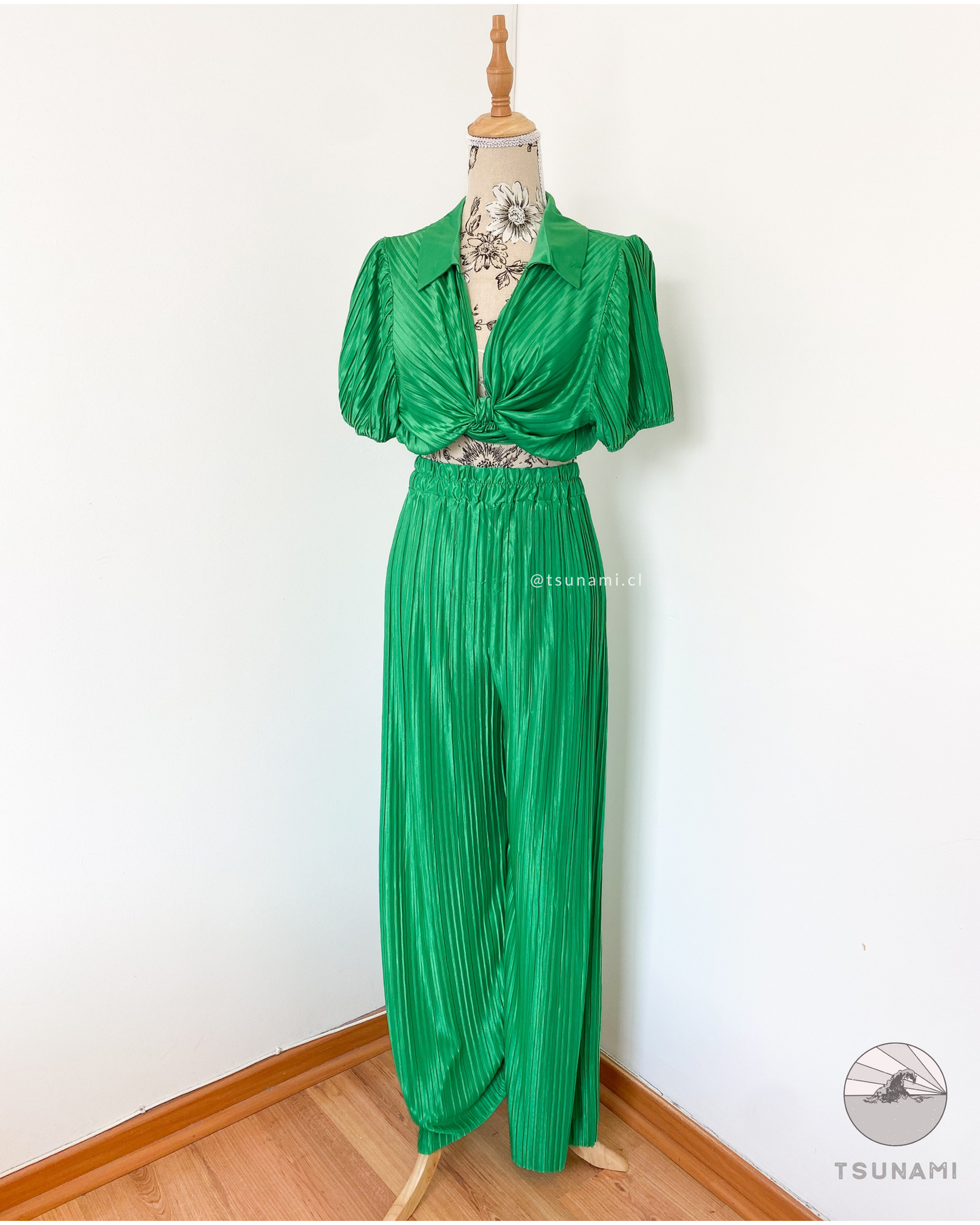 Conjunto plisado