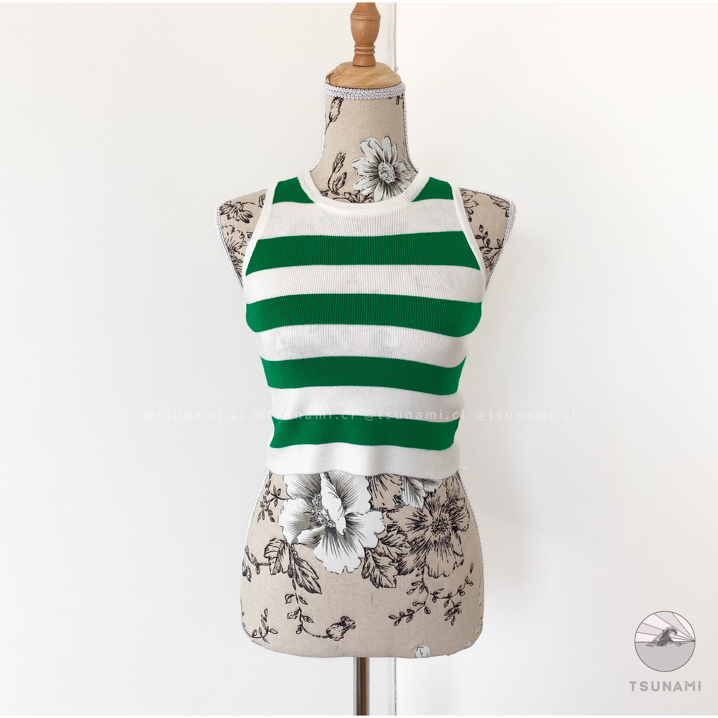 Top halter con franjas
