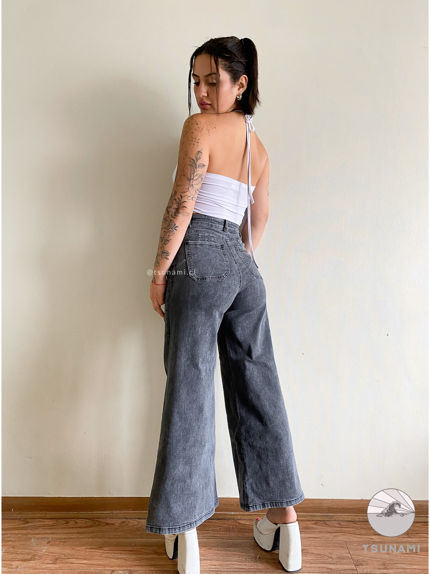 Jeans wide leg deslavado
