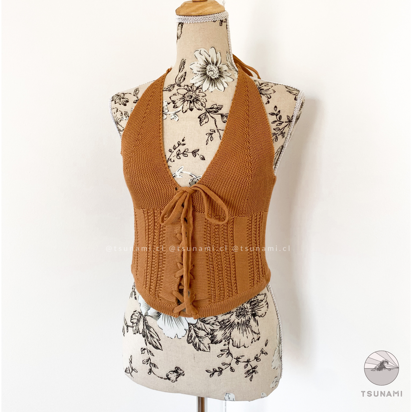 Top tejido halter con lazo