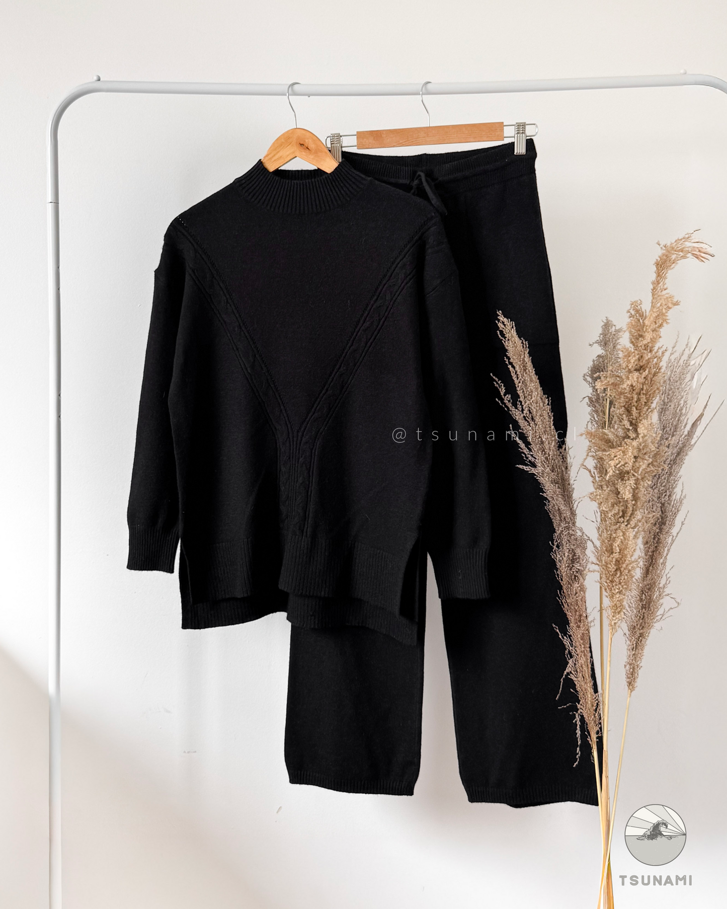 Conjunto Alerce | Conjunto tejido con suéter trenzado y pantalón