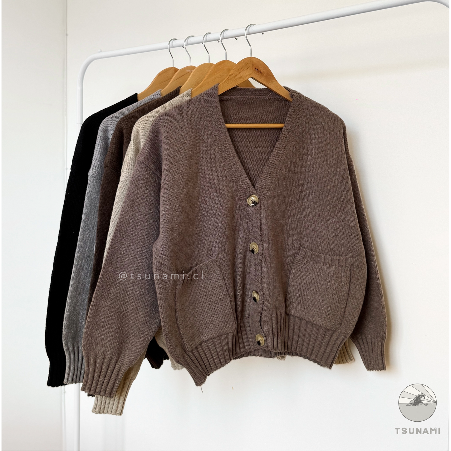 Cardigan abotonado con bolsillos