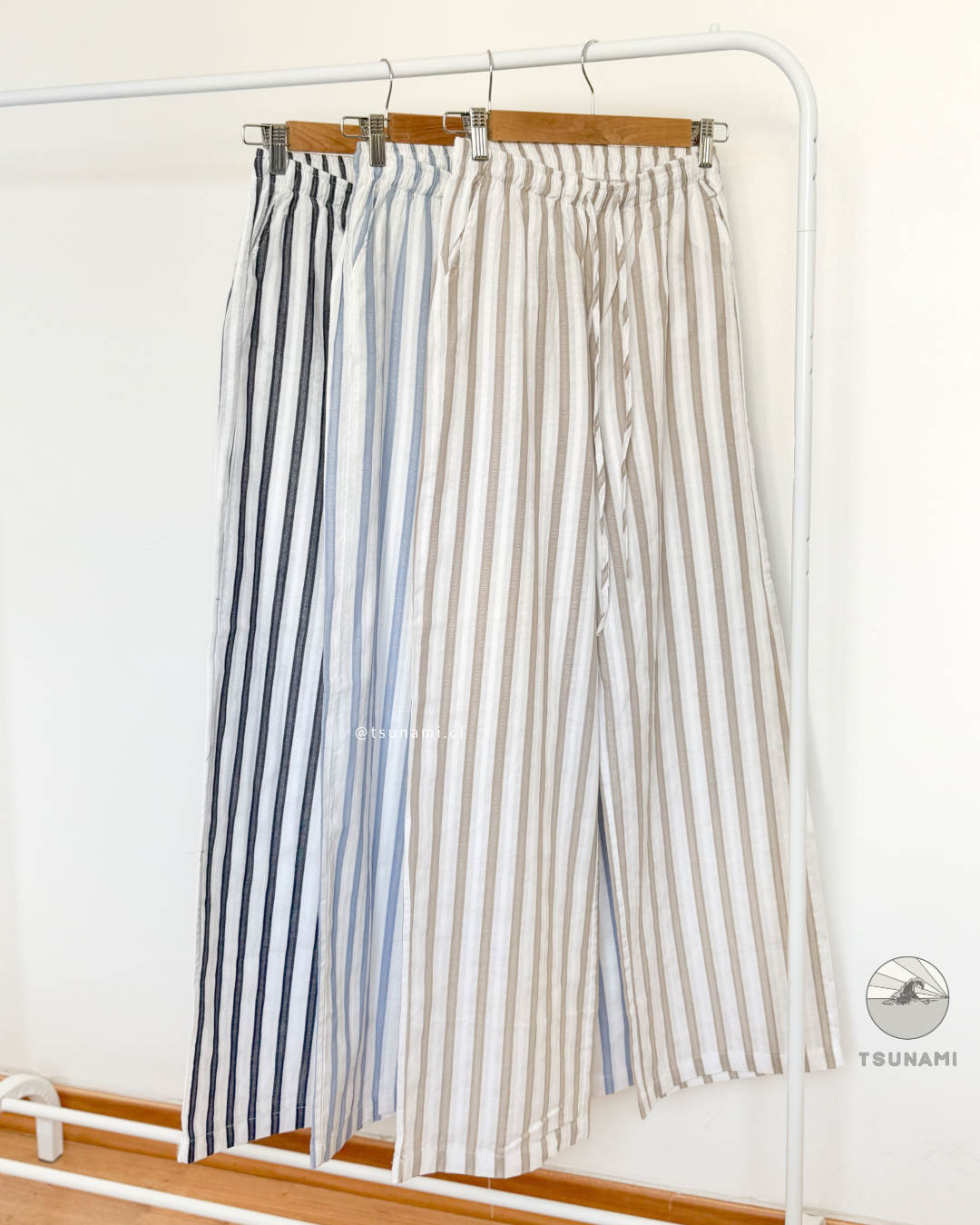 Pantalón líneas