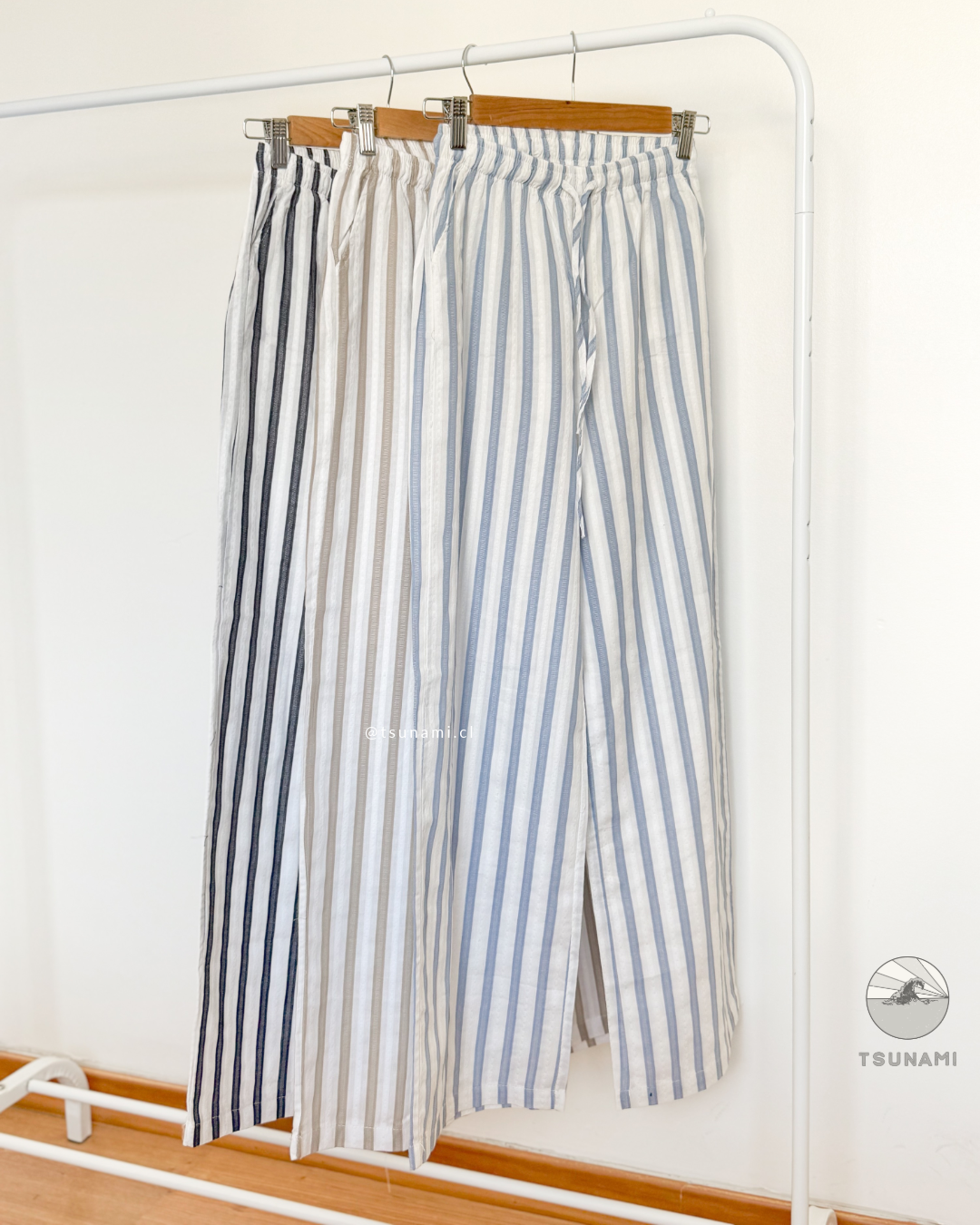 Pantalón líneas