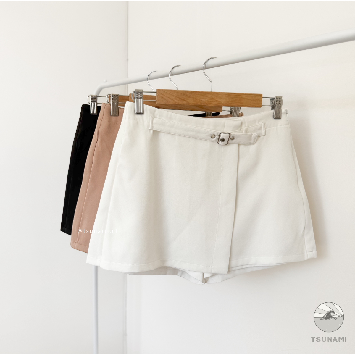 Falda short cinturón