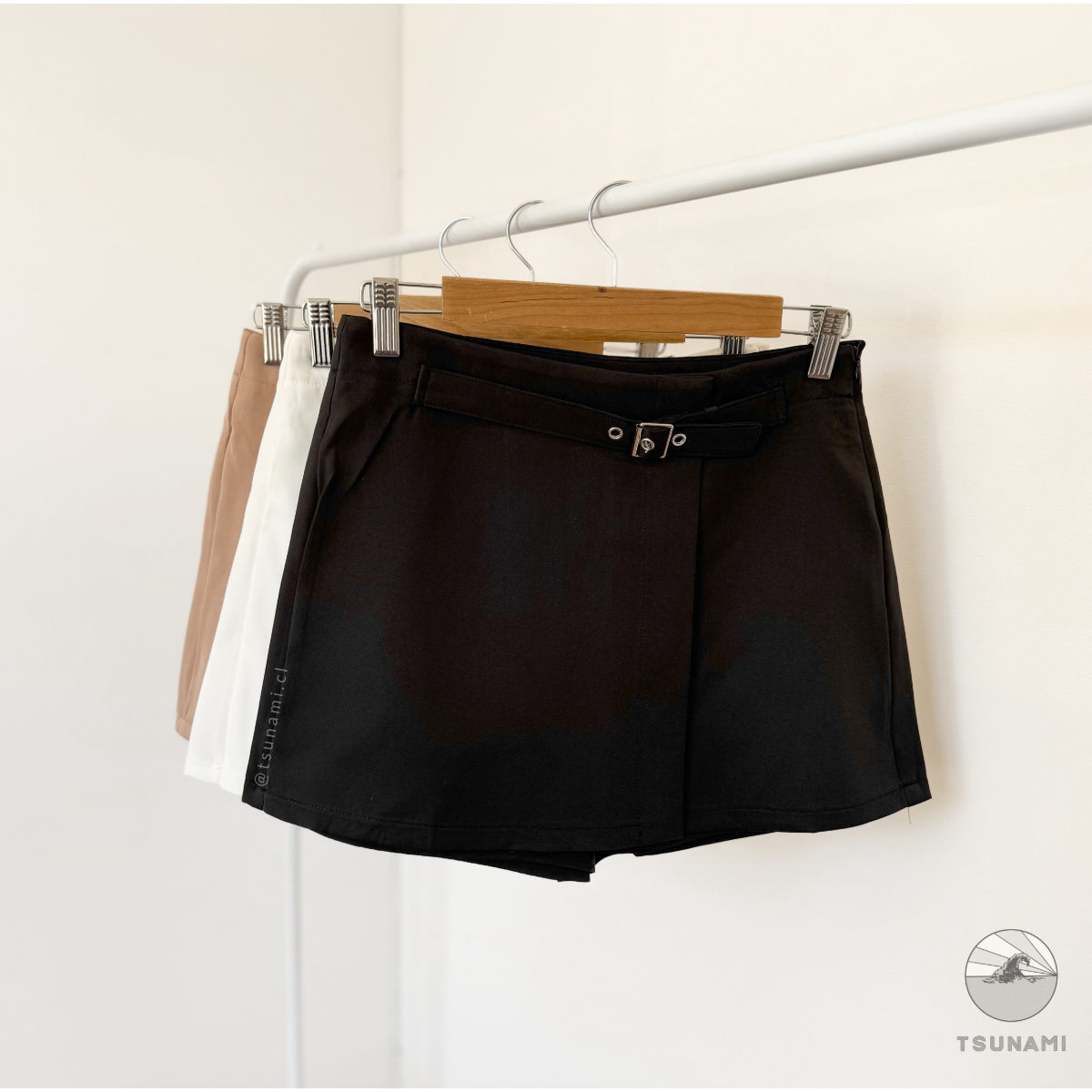 Falda short cinturón