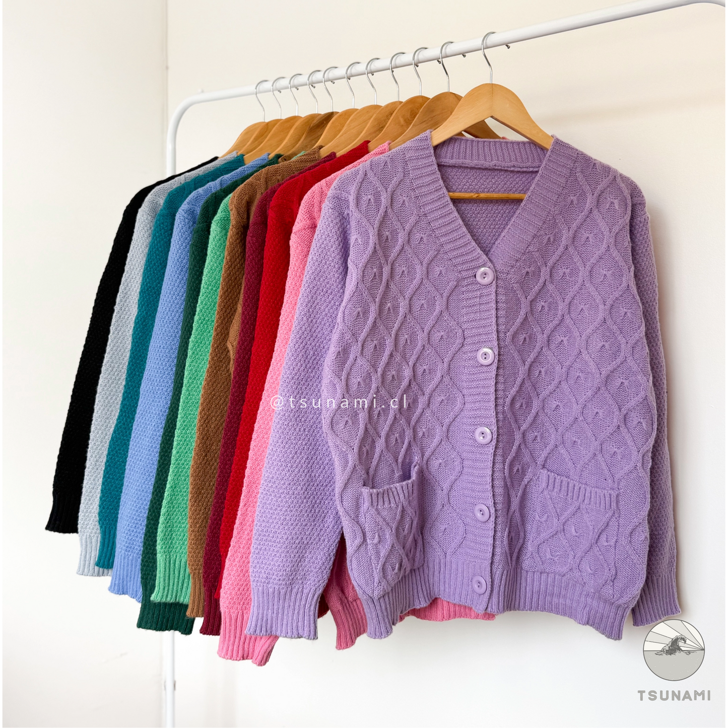 Cardigan tejido rombos morado con bolsillos, ideal para días frescos – ropa femenina versátil Tsunami Tendencia