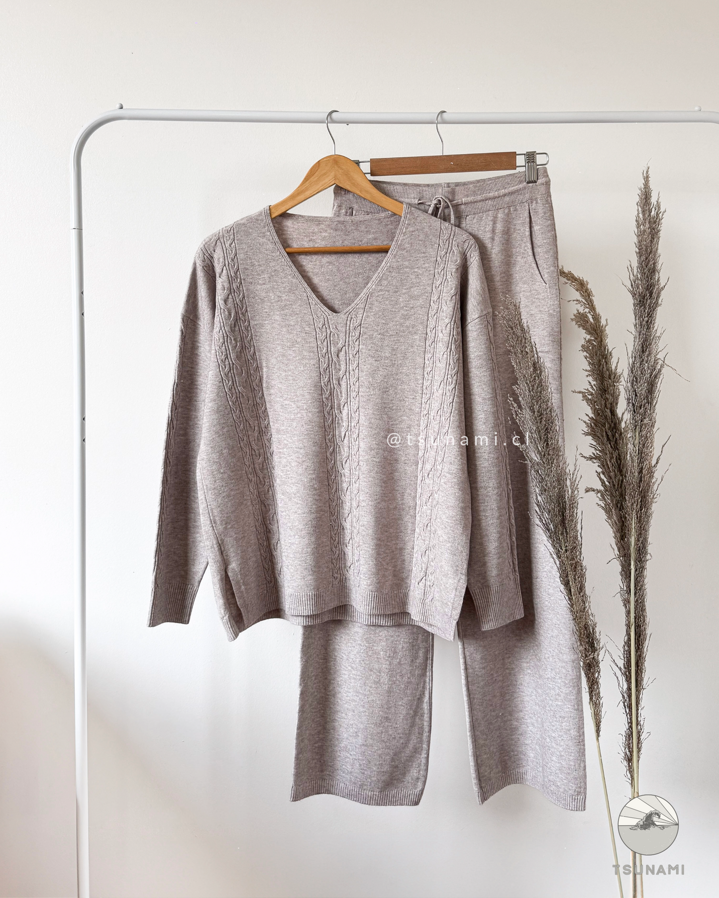 Conjunto con diseño espiga