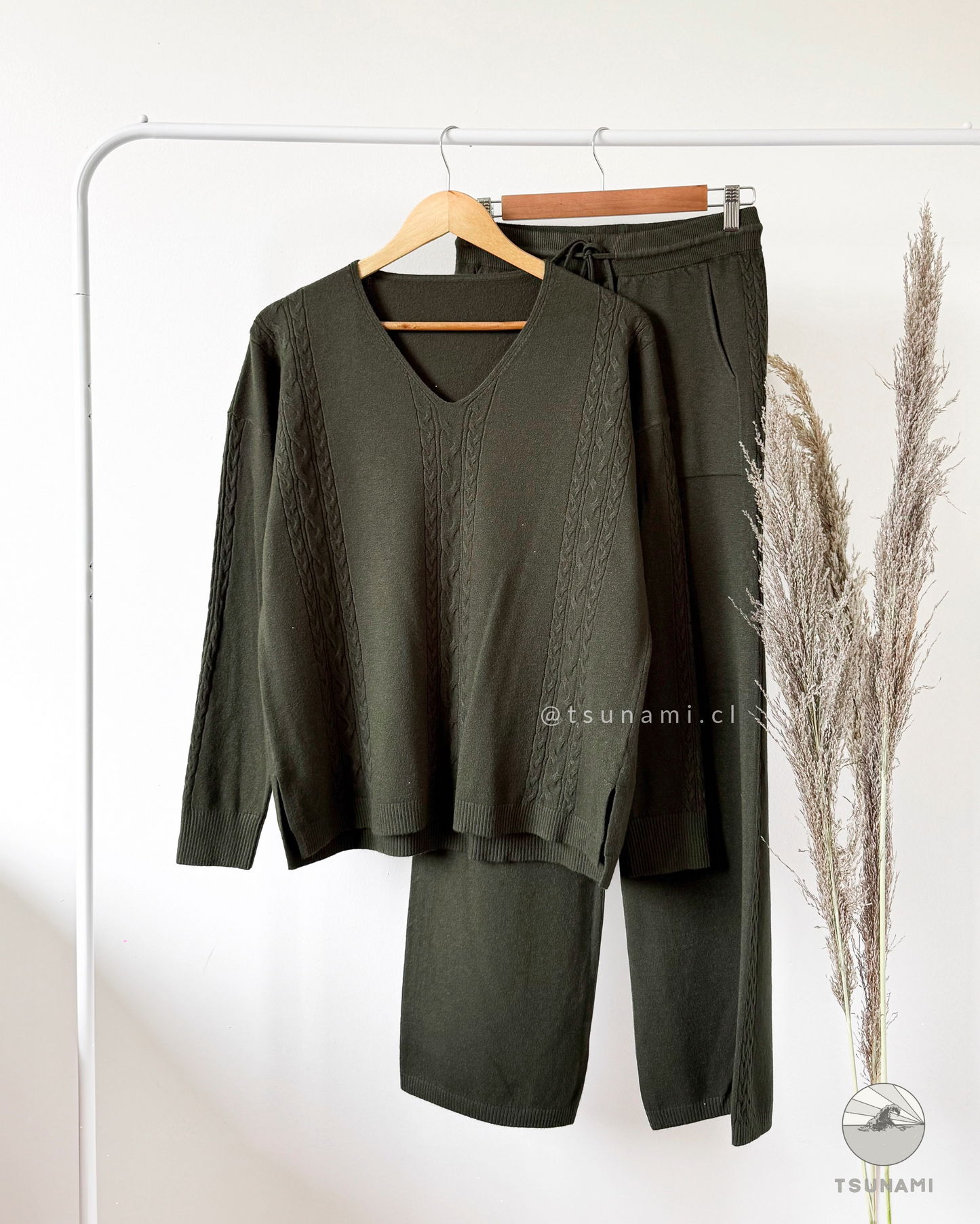 Conjunto con diseño espiga
