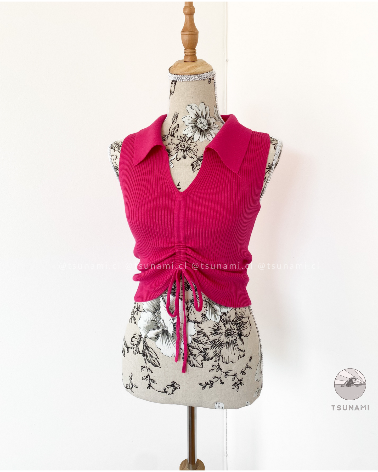 Top recogido con cuello