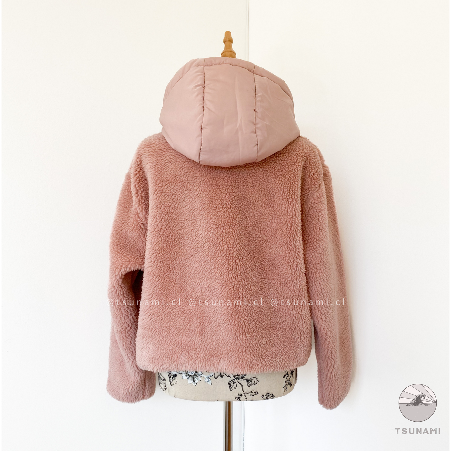 Chaqueta teddy con gorro
