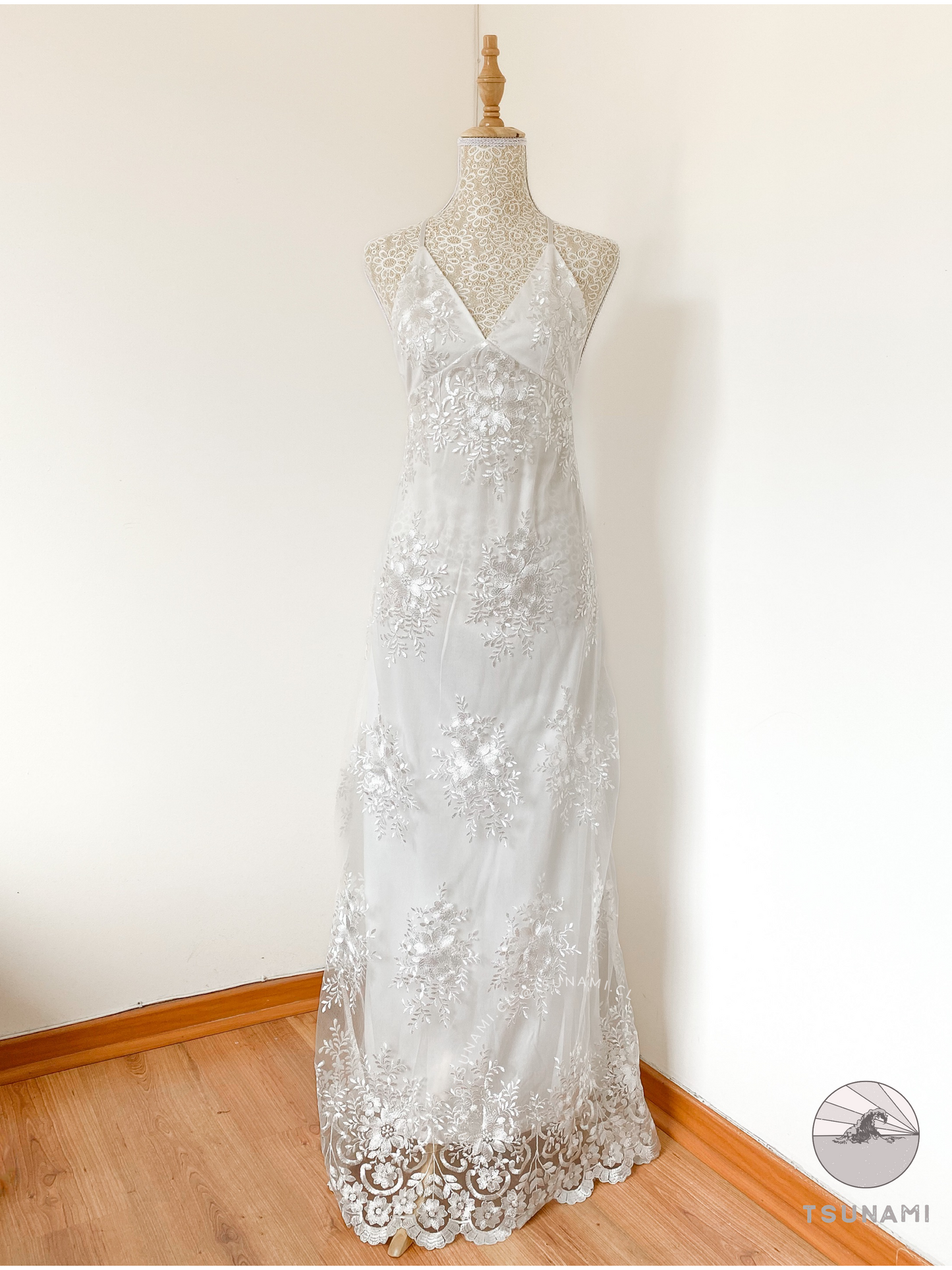 Vestido bordado de flores