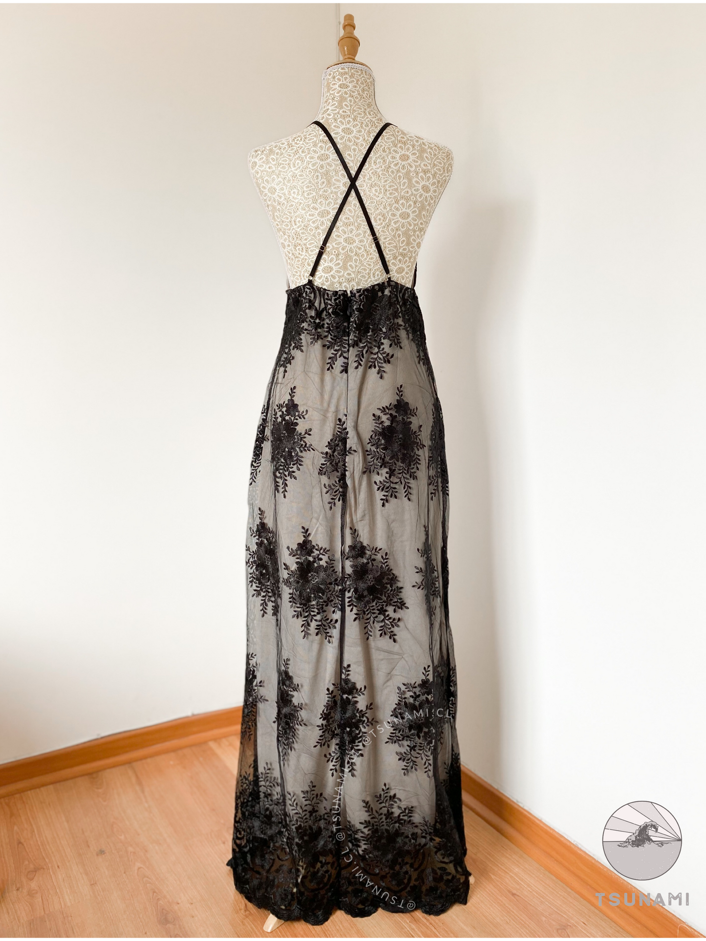 Vestido bordado de flores