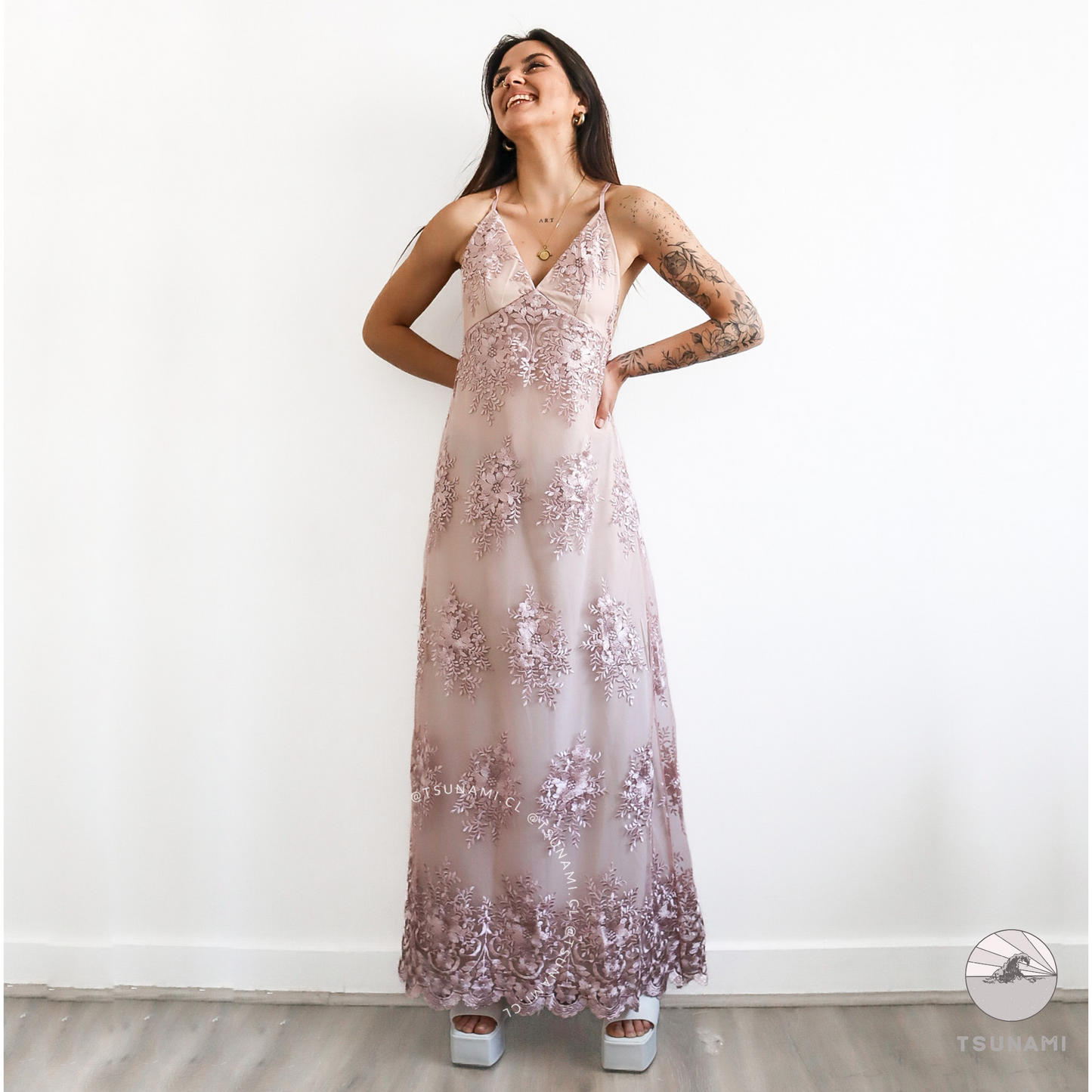 Vestido bordado de flores