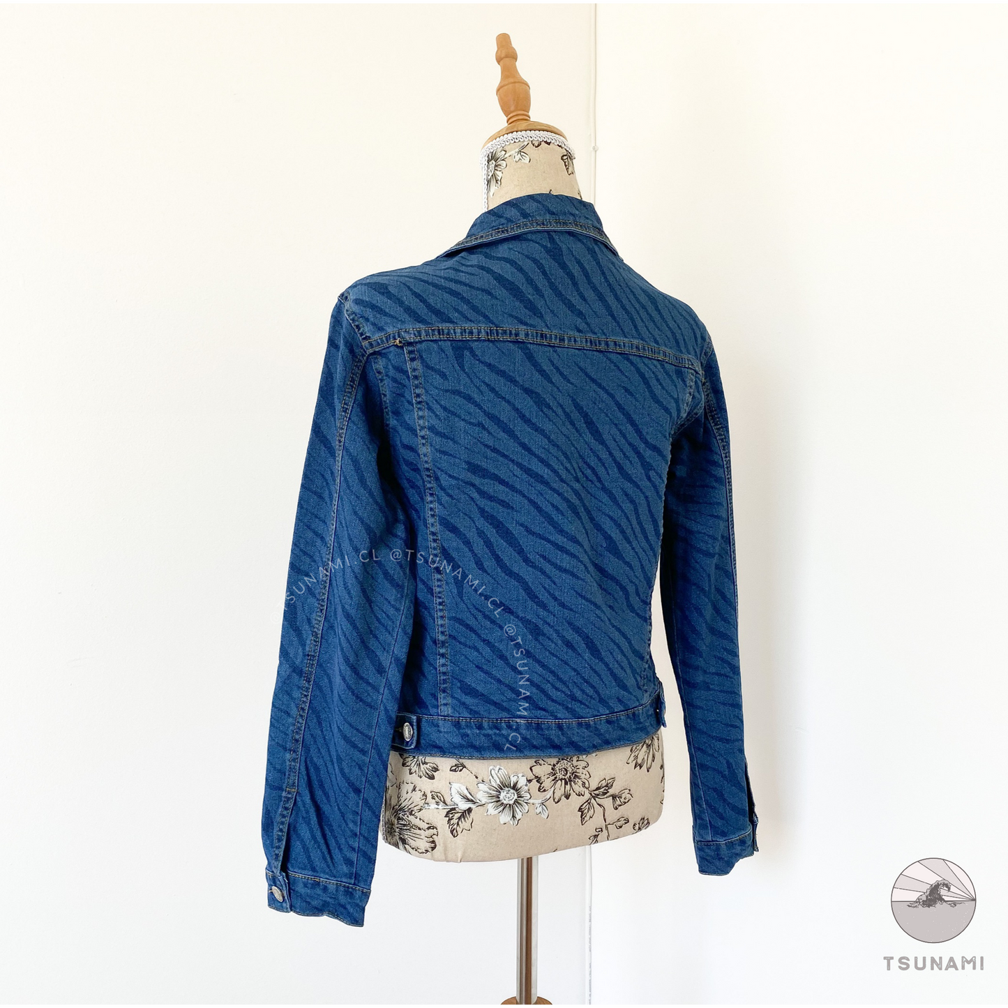 Chaqueta cebra de mezclilla
