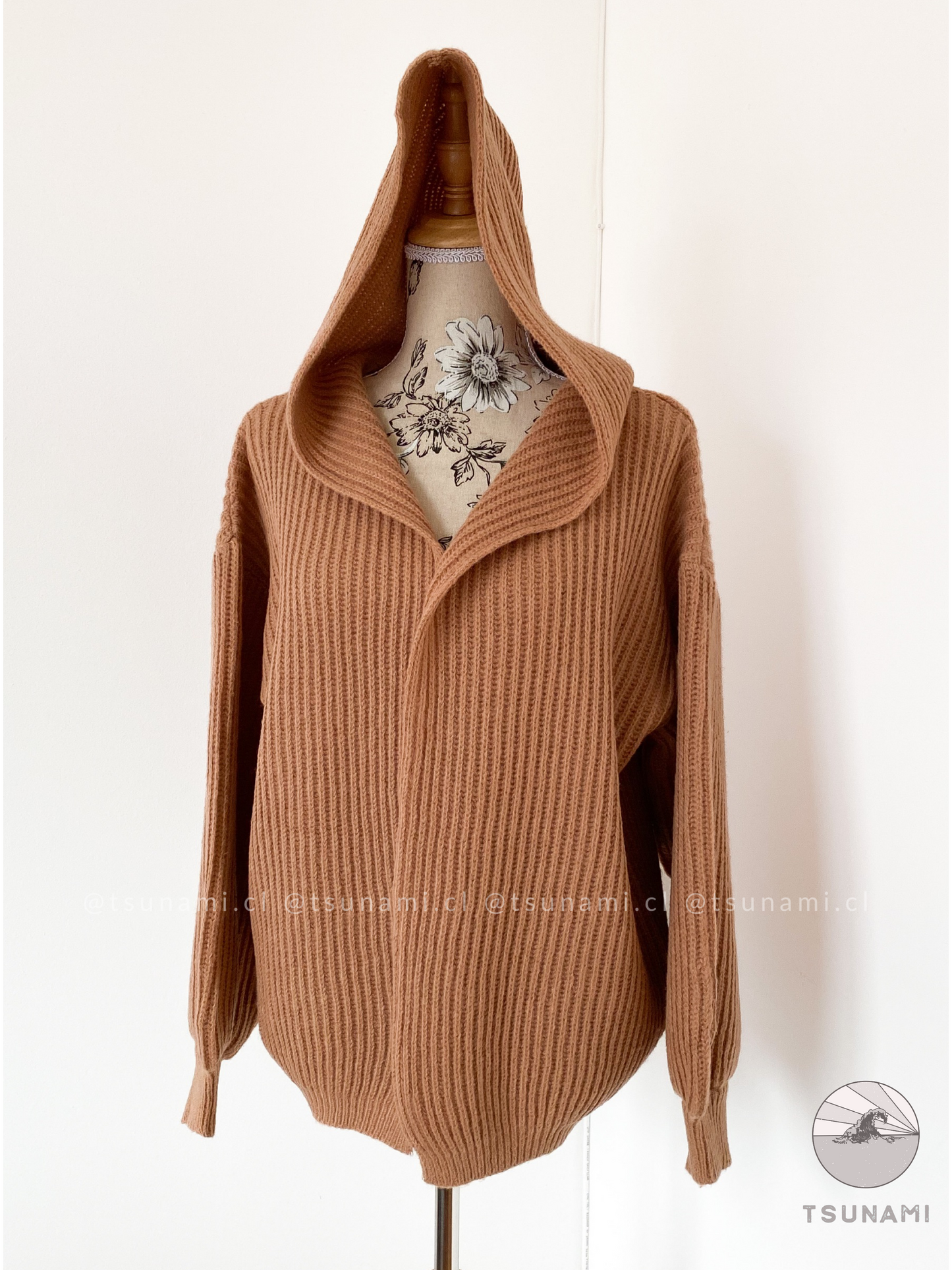 Cardigan con gorro