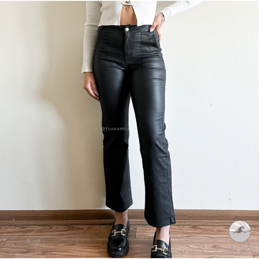 Pantalón straight ecocuero