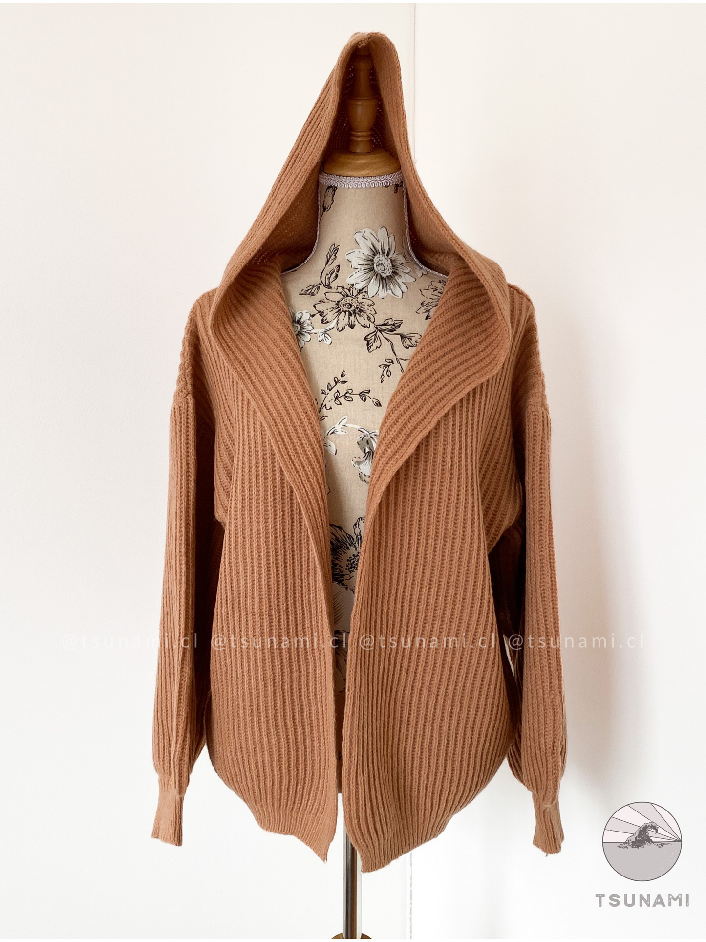 Cardigan con gorro