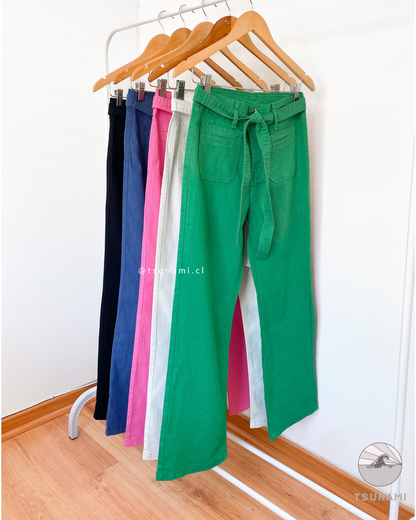 Pantalón con lazo