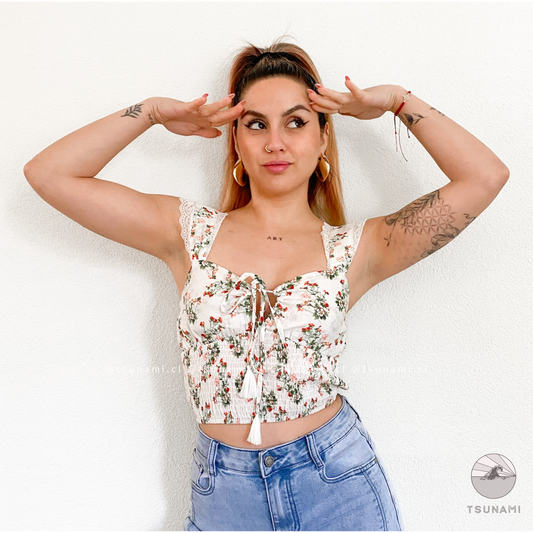 Top floreado con cintura acordeón