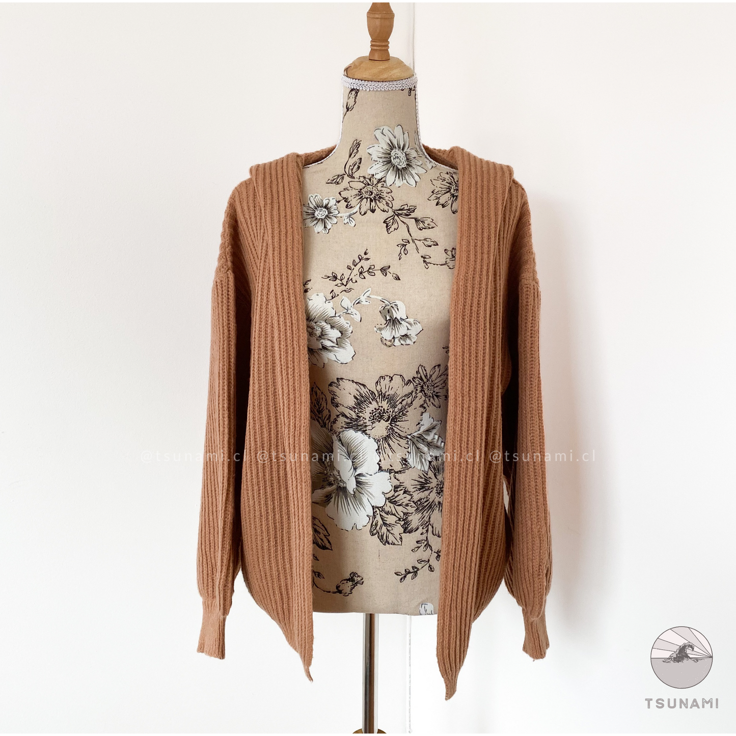 Cardigan con gorro