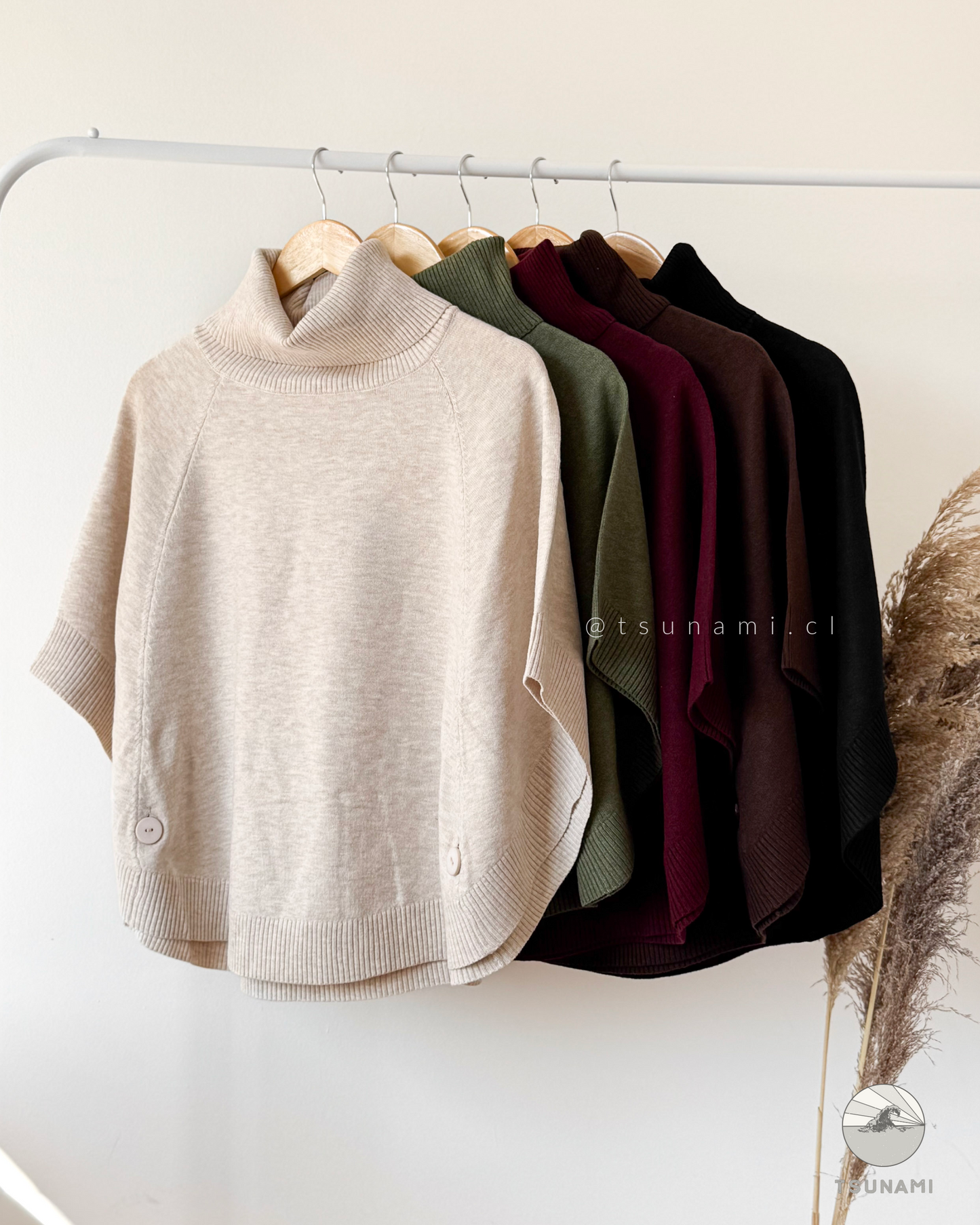 Poncho Suéter Roble | Poncho Cuello Alto con Botones