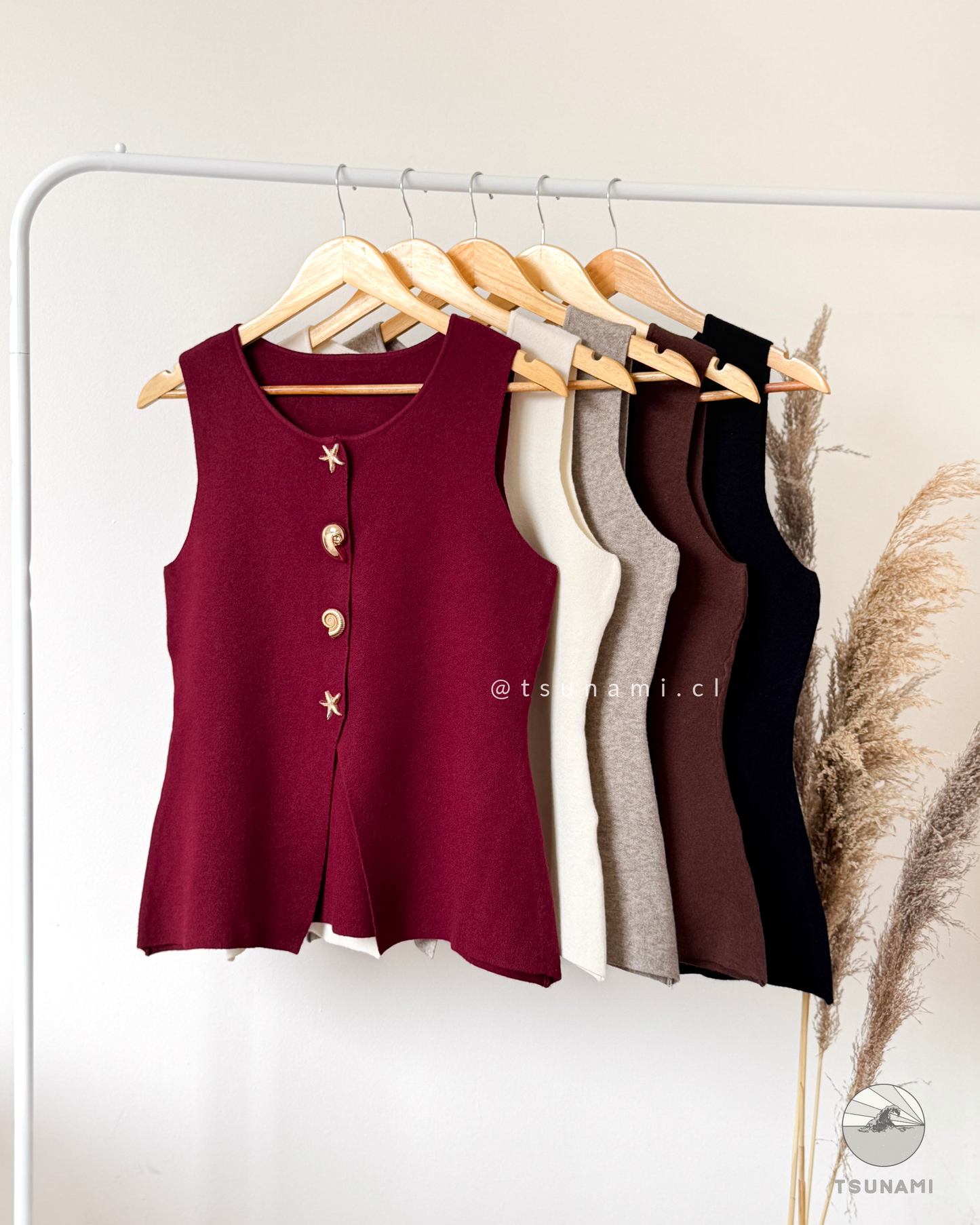 Vest Laurel | Vest tejido con botones dorados